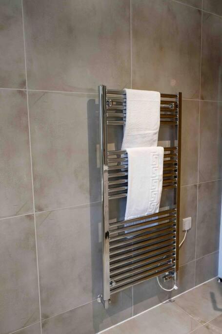 Garden Of Eden 1 Bedroom Flat In Fishponds Бристоль Экстерьер фото